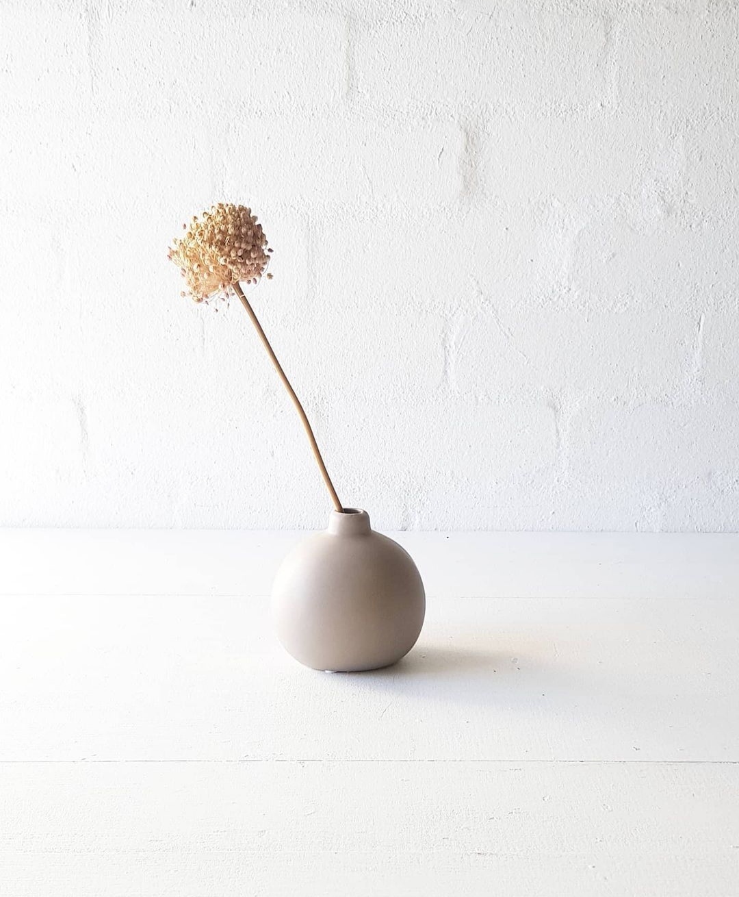 Ceramic Bubble Budvase Grey - <p style='text-align: center;'><b></b><br>
R 18</p>