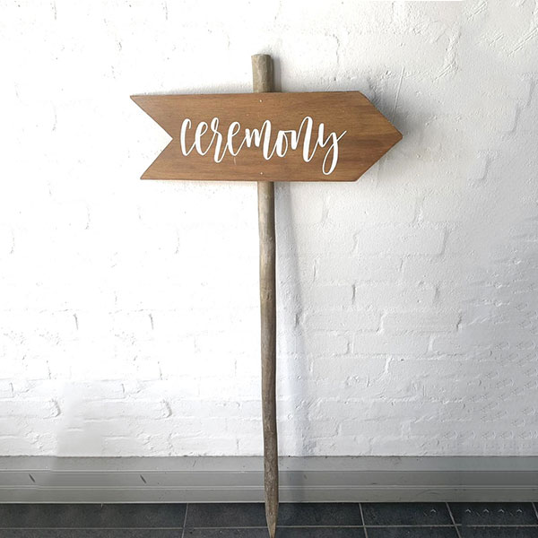 Wood Arrow Signage - Ceremony - <p style='text-align: center;'>R 80</p>