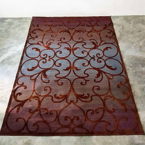 Modern Vine Leaf Carpet - <p style='text-align: center;'>R 350</p>