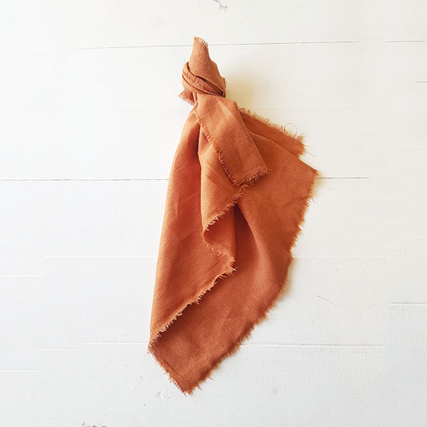 Rayon Linen Frayed Edge Napkin - <p style='text-align: center;'>R 8.90</p>

