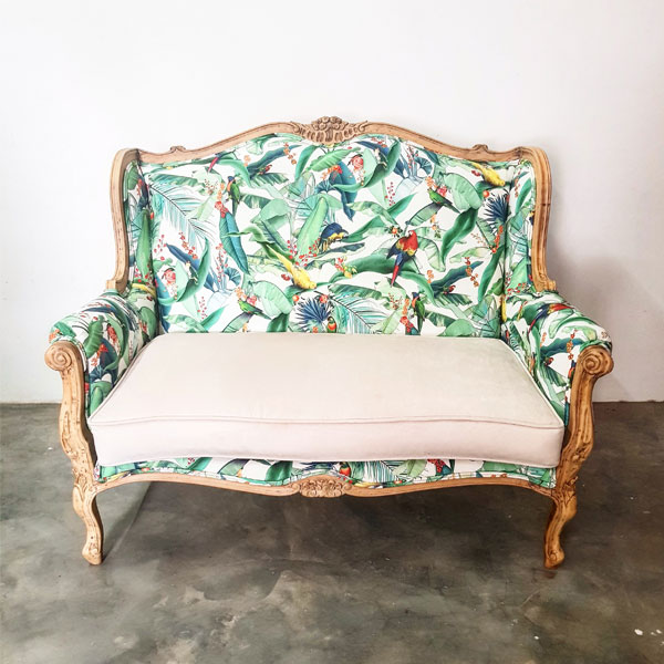 Tropical French Couch - <p style='text-align: center;'>R1 100</p>