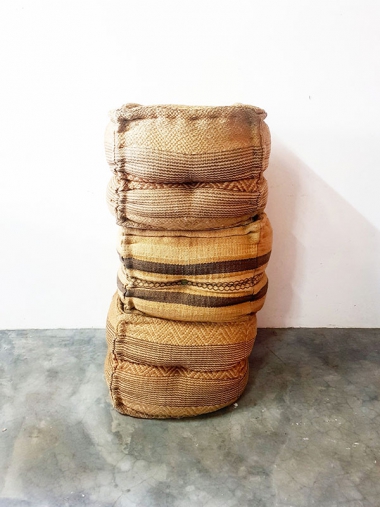Jute-square-ottomans-01-th.jpg