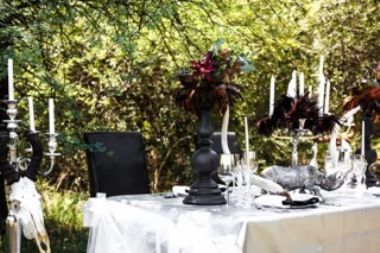 african-dining-4_1_th1.jpg